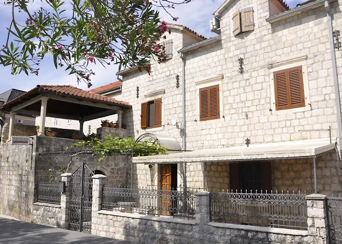 Apartments Vujosevic